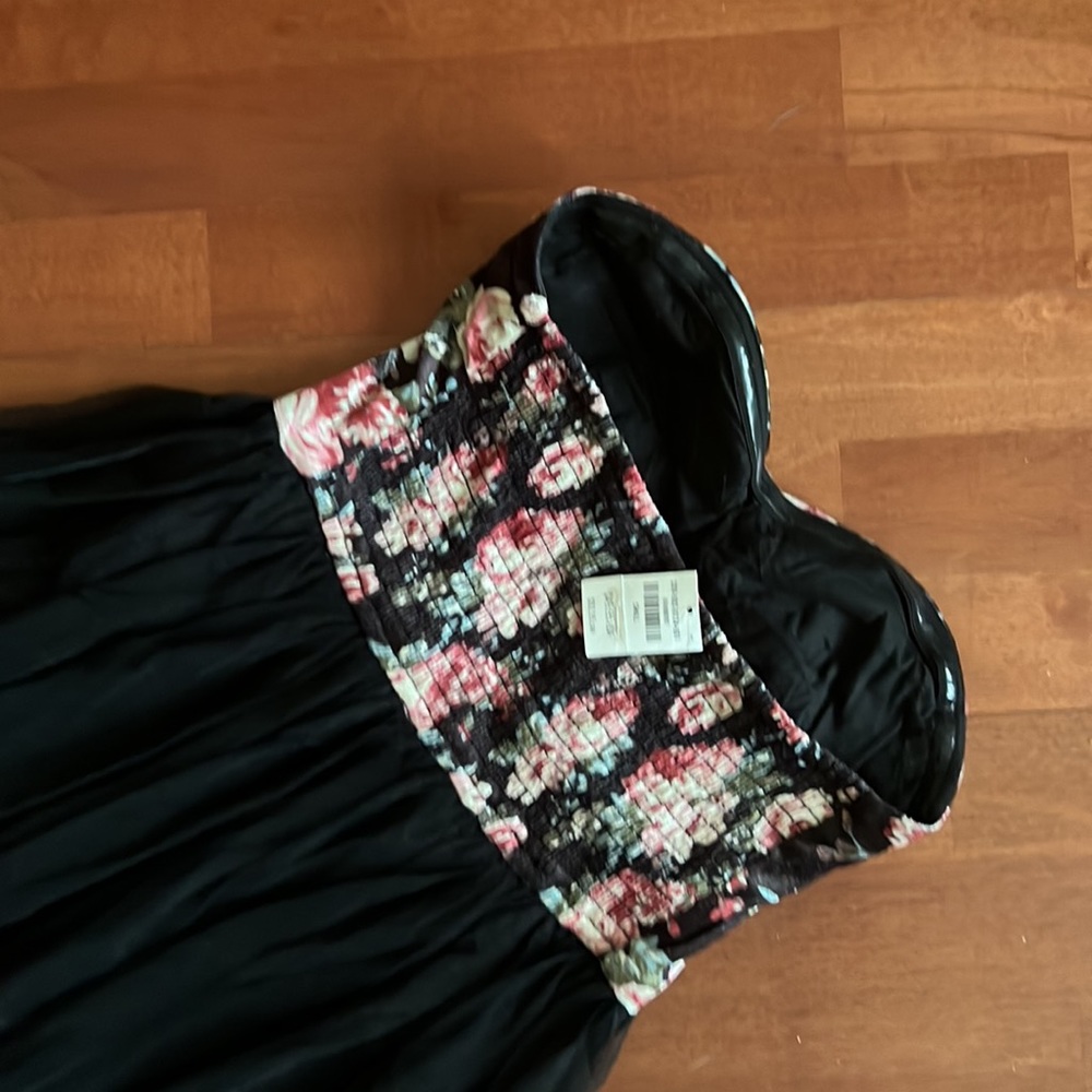 HOLLISTER DRESS - Picture 6 of 7